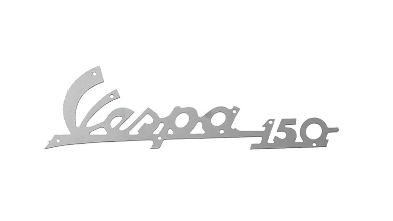 10104-badge-vespa-150cc-chrome-1.webp