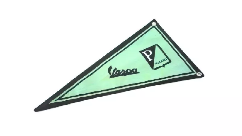 12748-pennant-piaggio-vespa-w-pole-green-1.webp