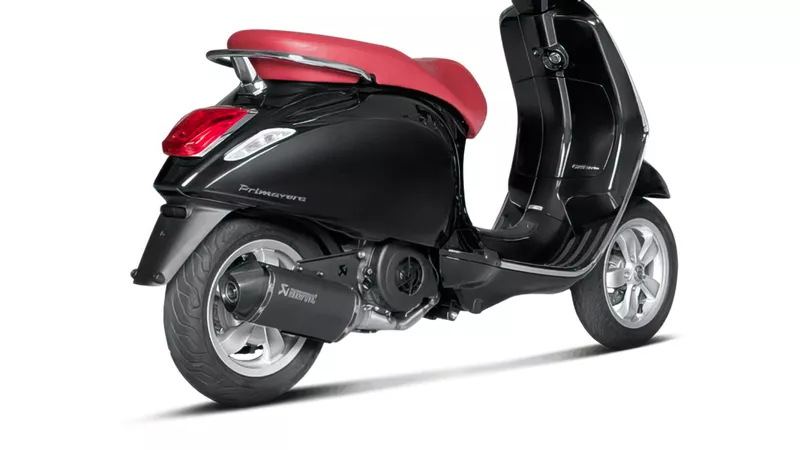 15242-akrapovic-slip-on-exhaust-black-edition-ce-marking-vespa-lx-primavera-sprint-piaggio-liberty-125-150cc-1.webp