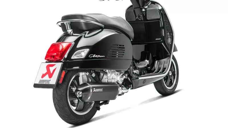15246-akrapovic-slip-on-exhaust-black-edition-ce-marking-vespa-gts-gtv-euro-4-300cc-1.webp