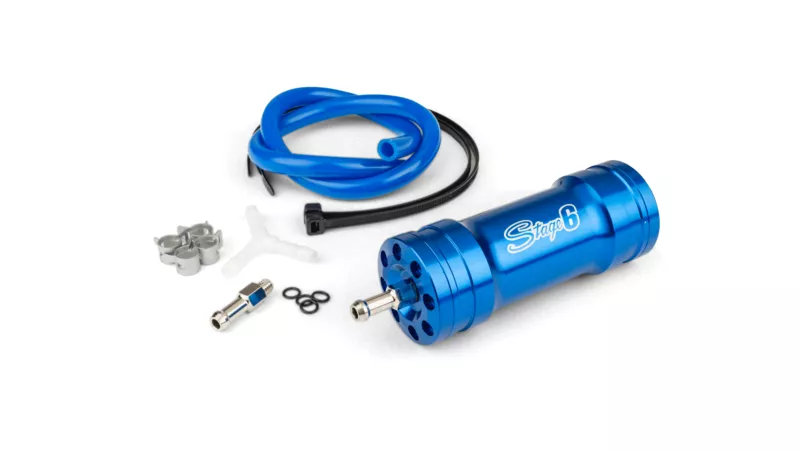 1745-boost-bottle-stage6-blue-with-mounting-kit-1.webp