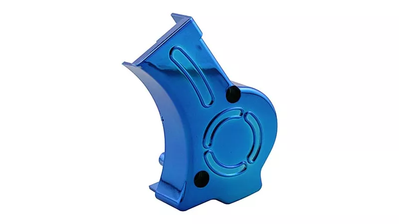 3428-oil-pump-cover-str8-derbi-euro-2-ebe-ebs-anodized-blue-1.webp