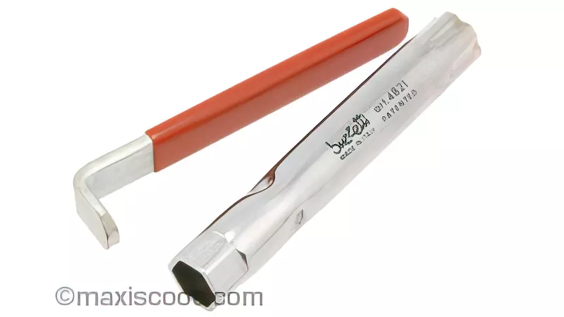 4720-buzetti-cl-bougie-universelle-scooter-l-140mm-t-16–1.webp