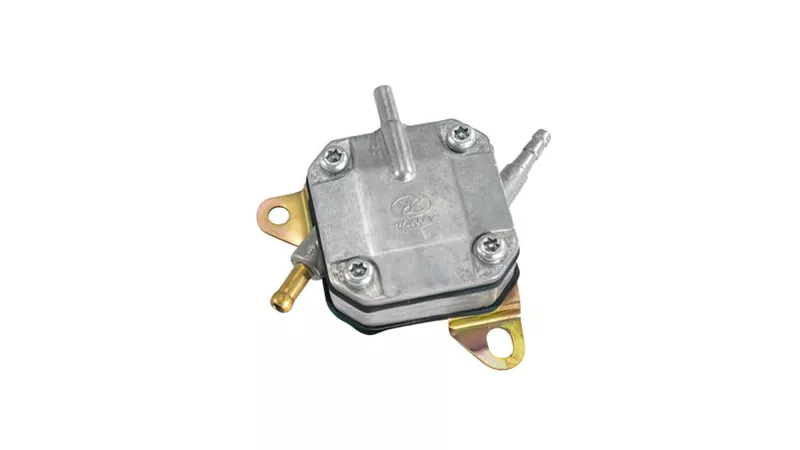 7544-fuel-pump-3-outlets-chinese-scooters-gy6–1.webp