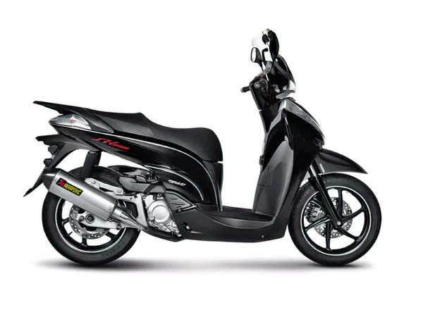 Akrapovic Slip-on Exhaust stainless steel Honda SH i 300cc after 2007