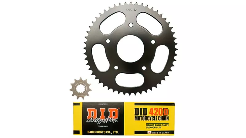 8151-chain-kit-11×52-420-d-62mm-5-holes-peugeot-xp7-xr7-1.webp
